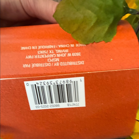 Yellow Sunflower Garland - Picture 4 of 7